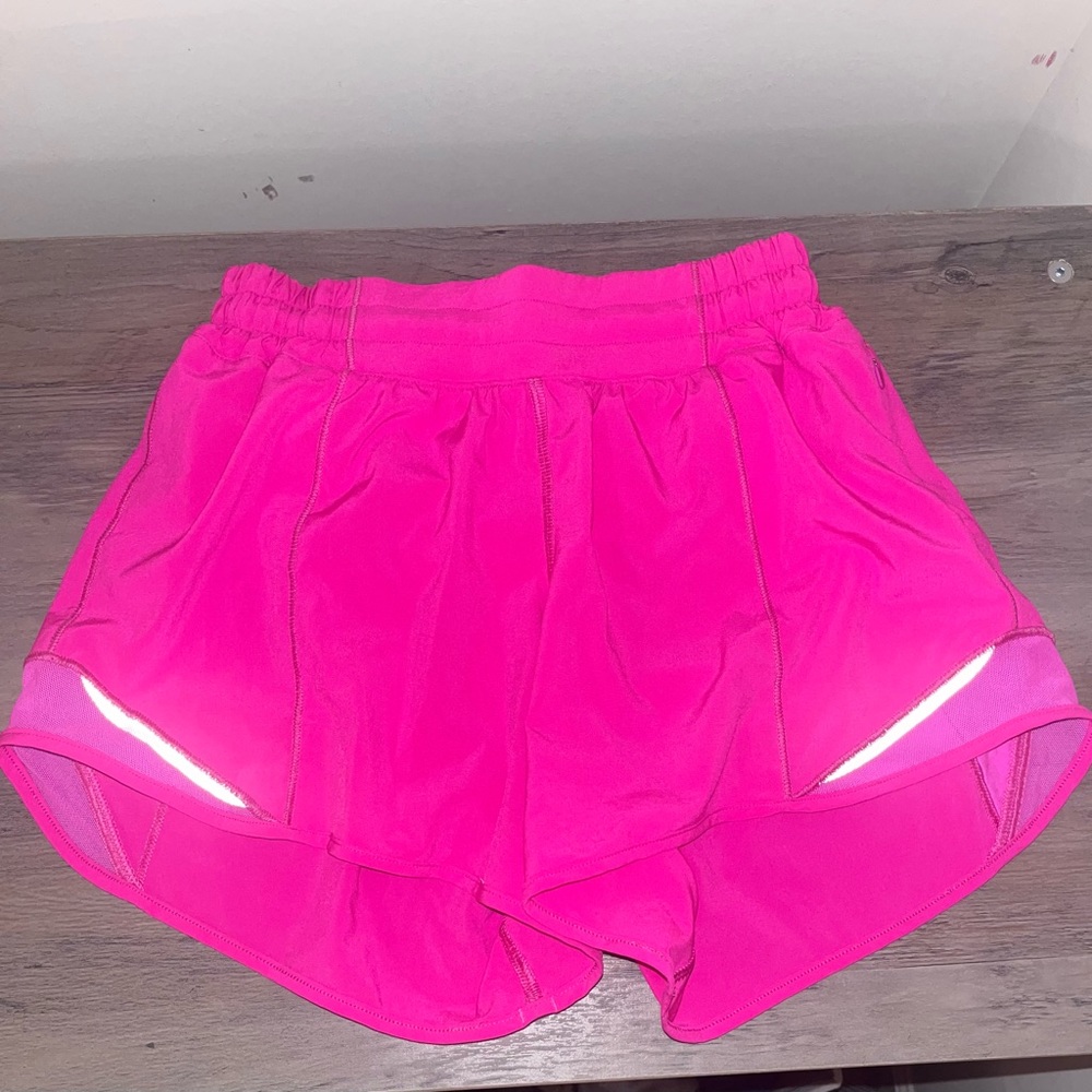 lululemon hotty hot shorts